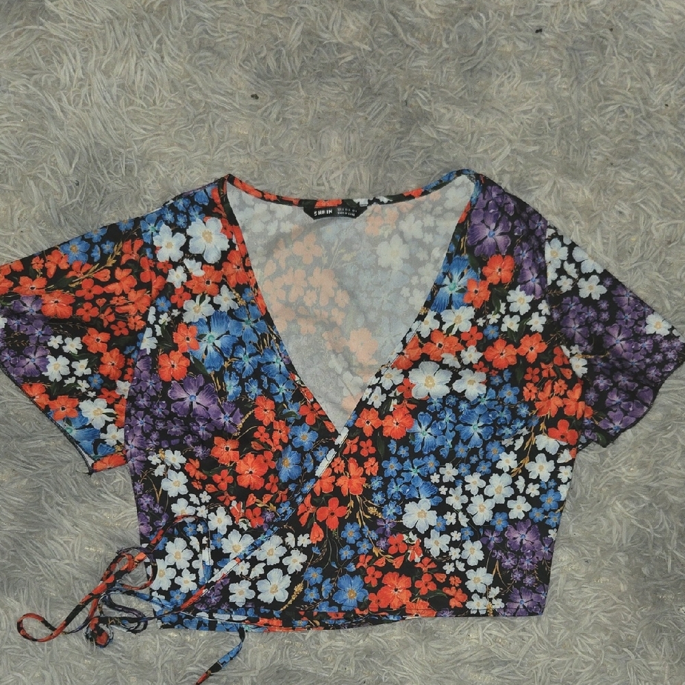 SHEIN Multicolor Floral Wrap Blouse